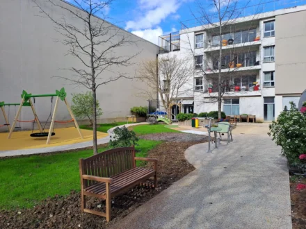 Comment créer et animer un jardin sensoriel thérapeutique ?