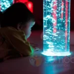 bébé, colonnes à bulles, stimulation