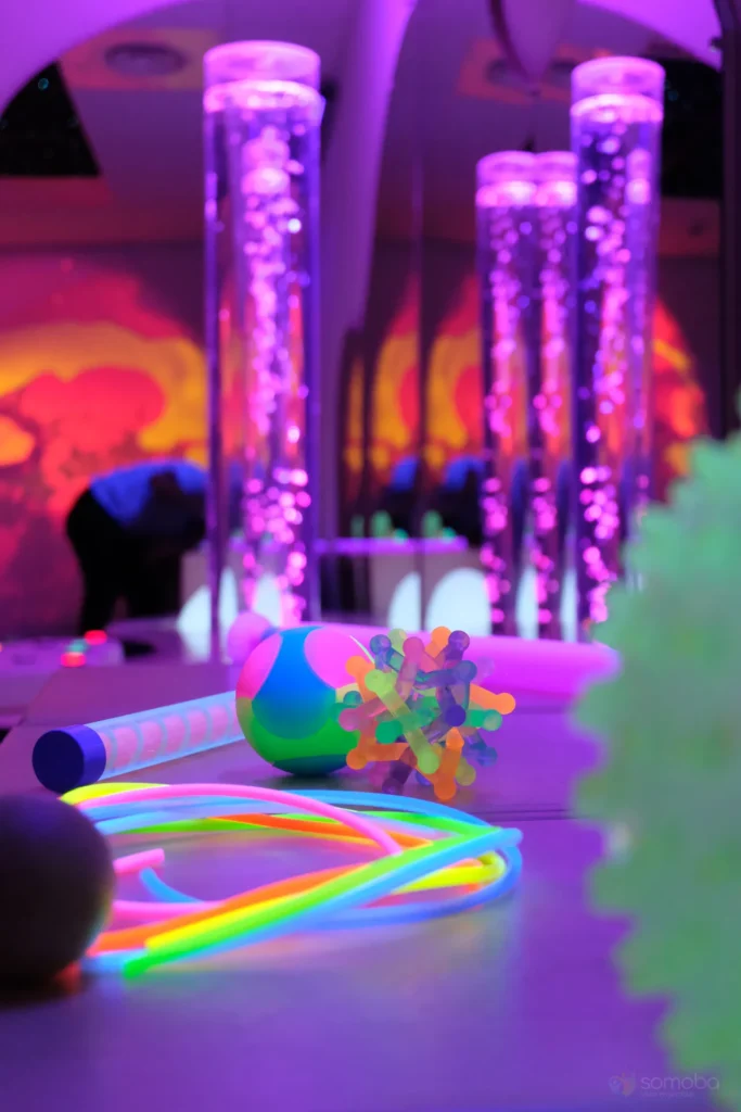 matériel sensoriel, fosfluorescence, couleur, balle, fidget