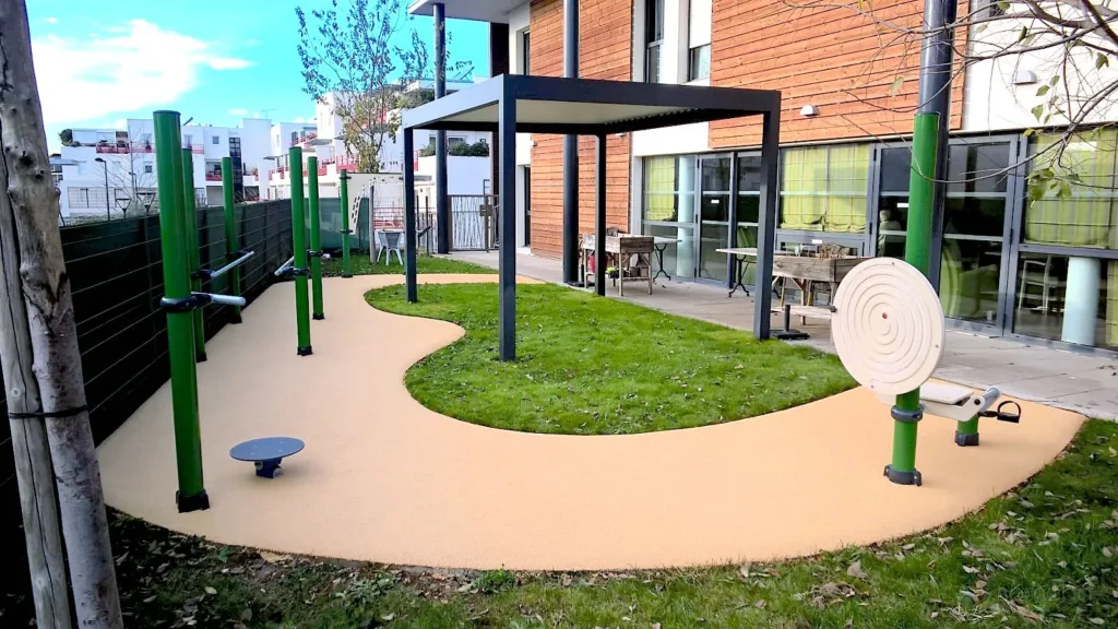 espace extérieur, agrès, sport 