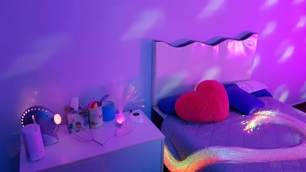 chambre sensorielle, fibre optique, projection murale, matériel sensoriel, coussin